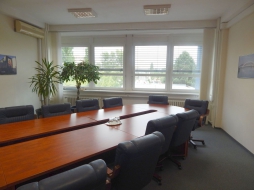 Kancelárske priestory na prenájom – 600 m2 - Drieňová ul.