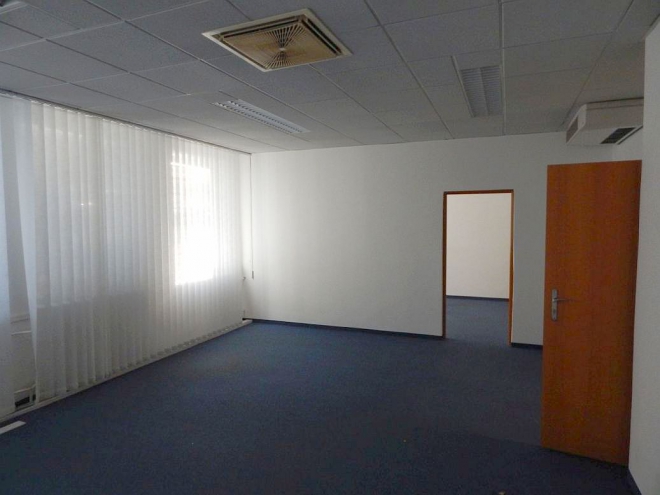 Kancelárske priestory na prenájom - 42,76 m2 – Trenčianska